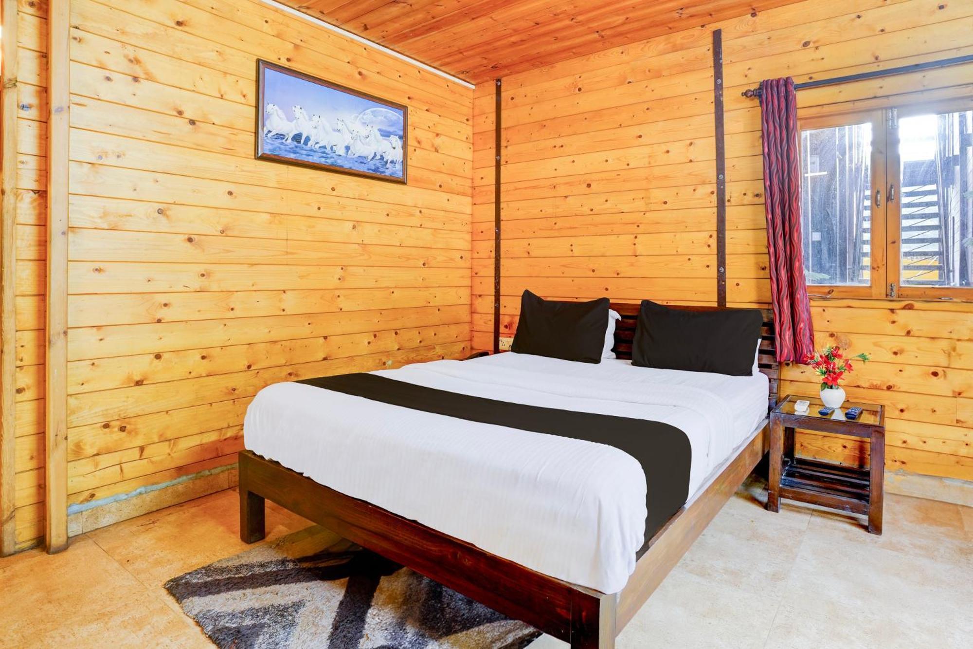 Super Townhouse Morjim Hotel Ngoại thất bức ảnh