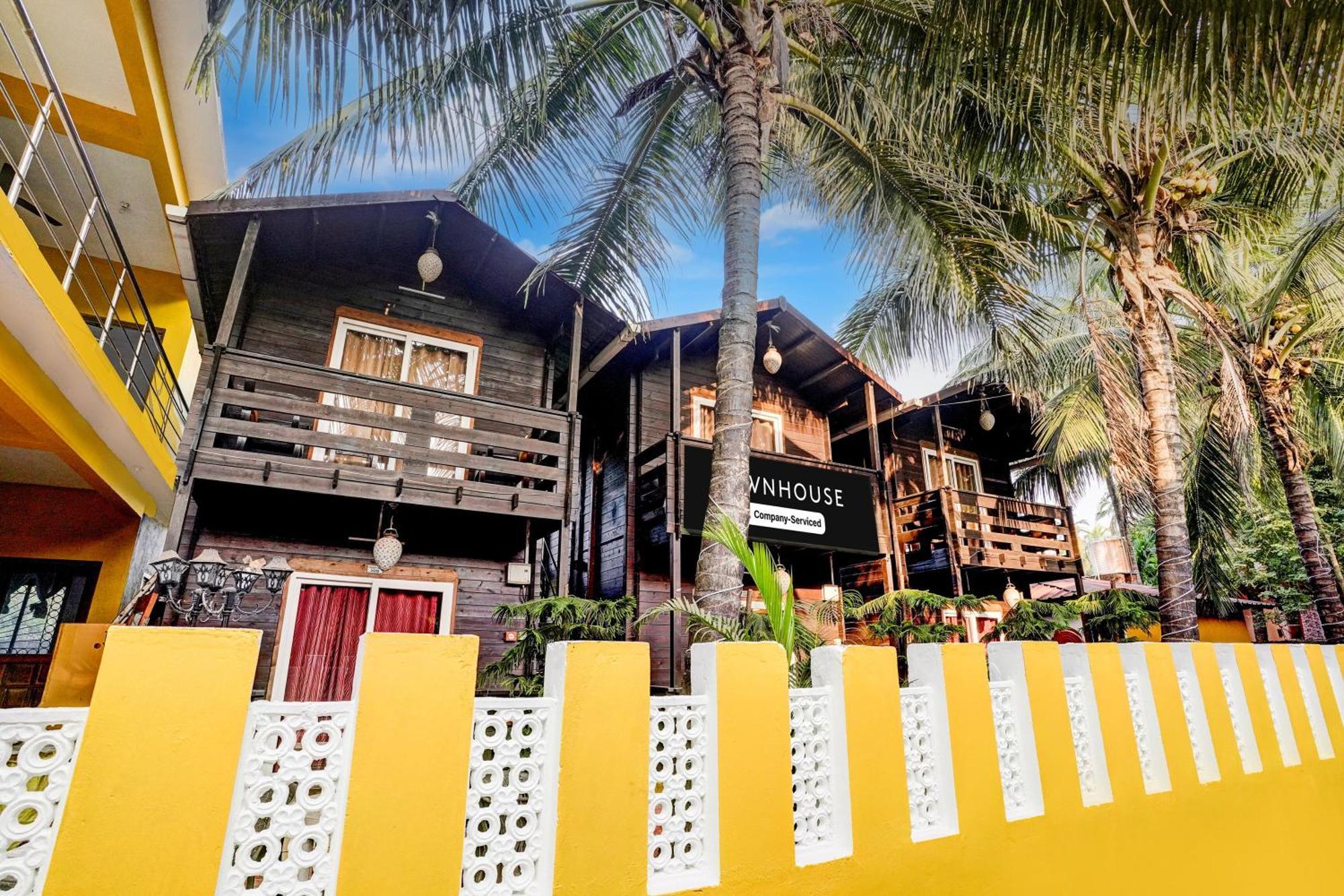 Super Townhouse Morjim Hotel Ngoại thất bức ảnh