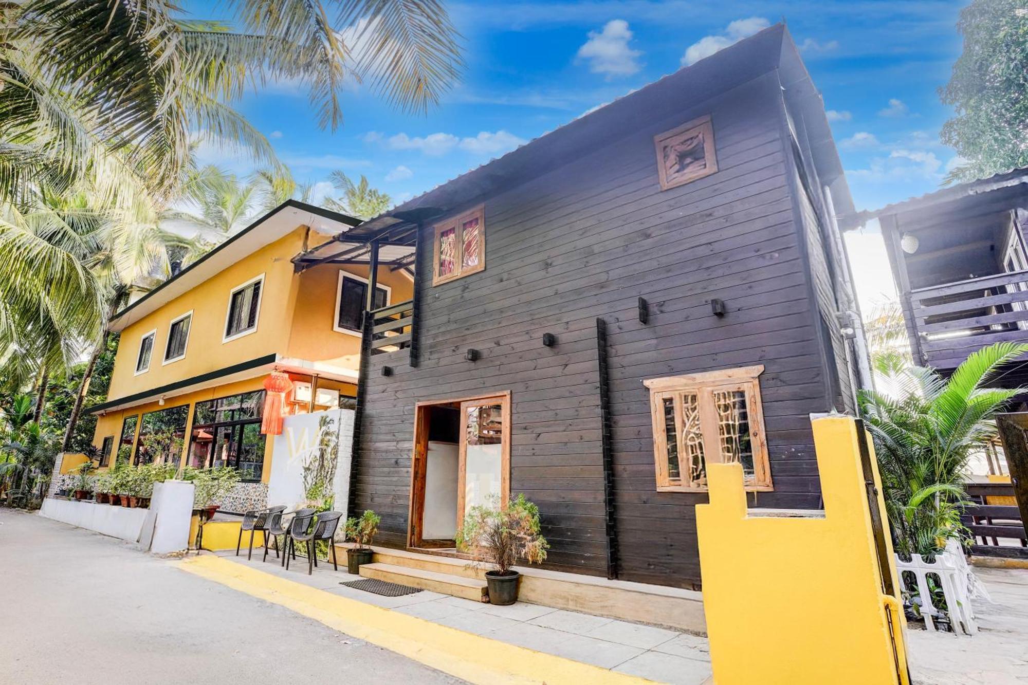 Super Townhouse Morjim Hotel Ngoại thất bức ảnh